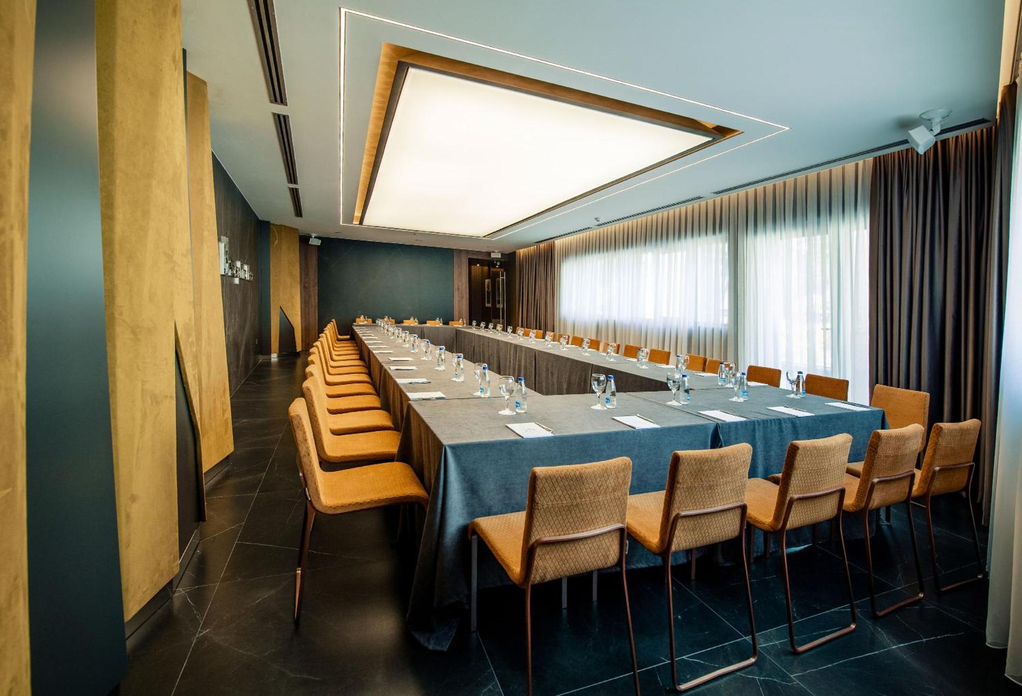 Seraphine Plaza Peje Ngoại thất bức ảnh