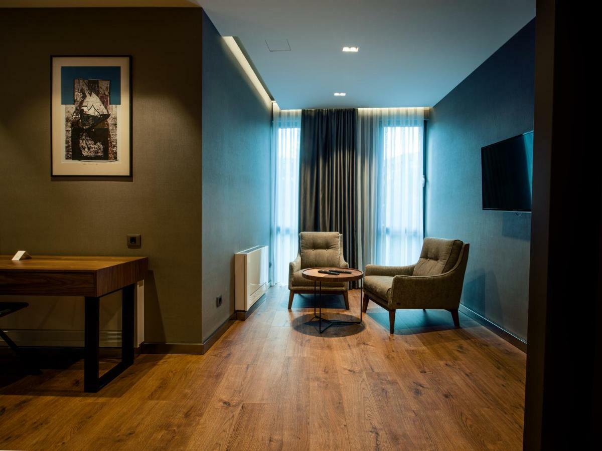 Seraphine Plaza Peje Ngoại thất bức ảnh