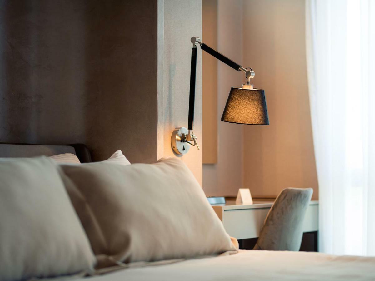 Seraphine Plaza Peje Ngoại thất bức ảnh